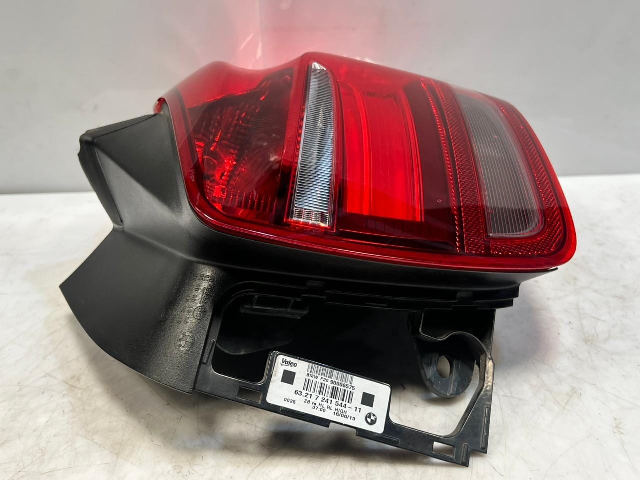 BMW 1 Series  F20 F21 Rear Right OUTER SIDE Rear Tail Light 7241544 OEM