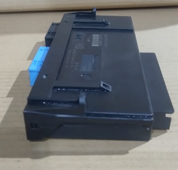 BMW 3 E90 E91 DMP1863 COMFORT CONVENIENCE BODY MODULE 9134476