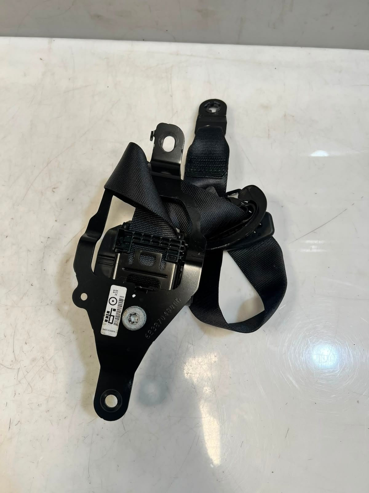 2013-2018 BMW X5 F15 F85 Rear Right Seat Belt 623201000D OEM