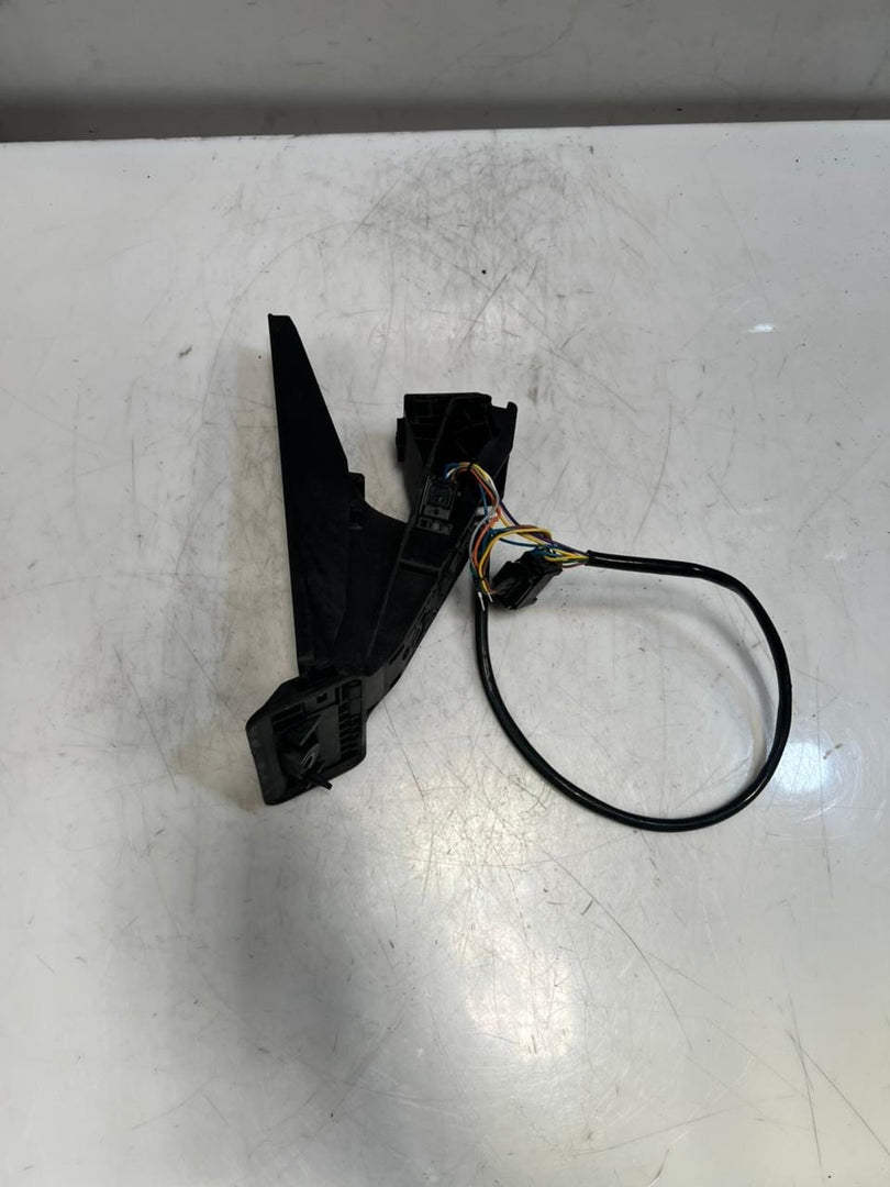 2007-2011 BMW 3 5 Series E90 E92 328i 335i F10 Accelerator Pedal 6789998 OEM