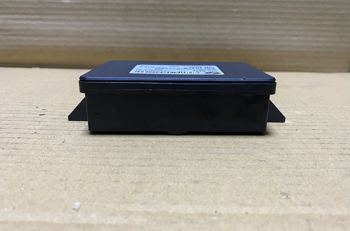 2010-2017 BMW X3 Parking Brake Control Module 6863800 F10, F11 5 Series and F25 