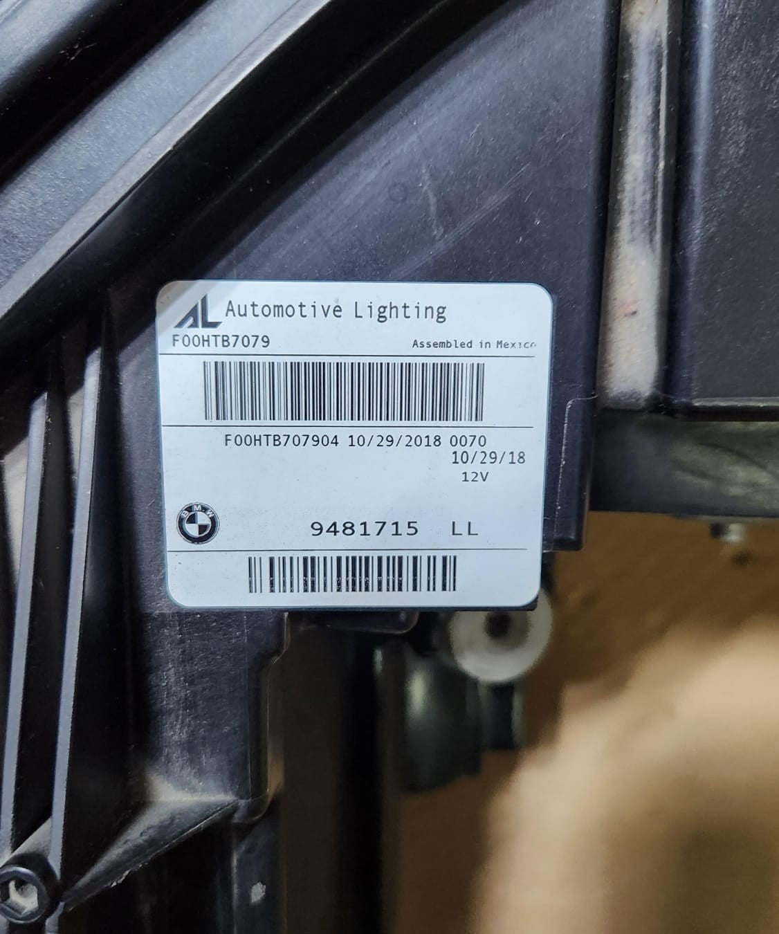Genuine 2019-2023 BMW 330i Front LEFT Headlight 9481715 G20 and G21