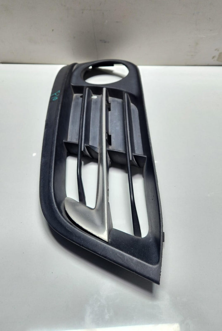 2011-2016 BMW 528i Fog Light Grille 7331735 F10 and F11 5 Series OEM