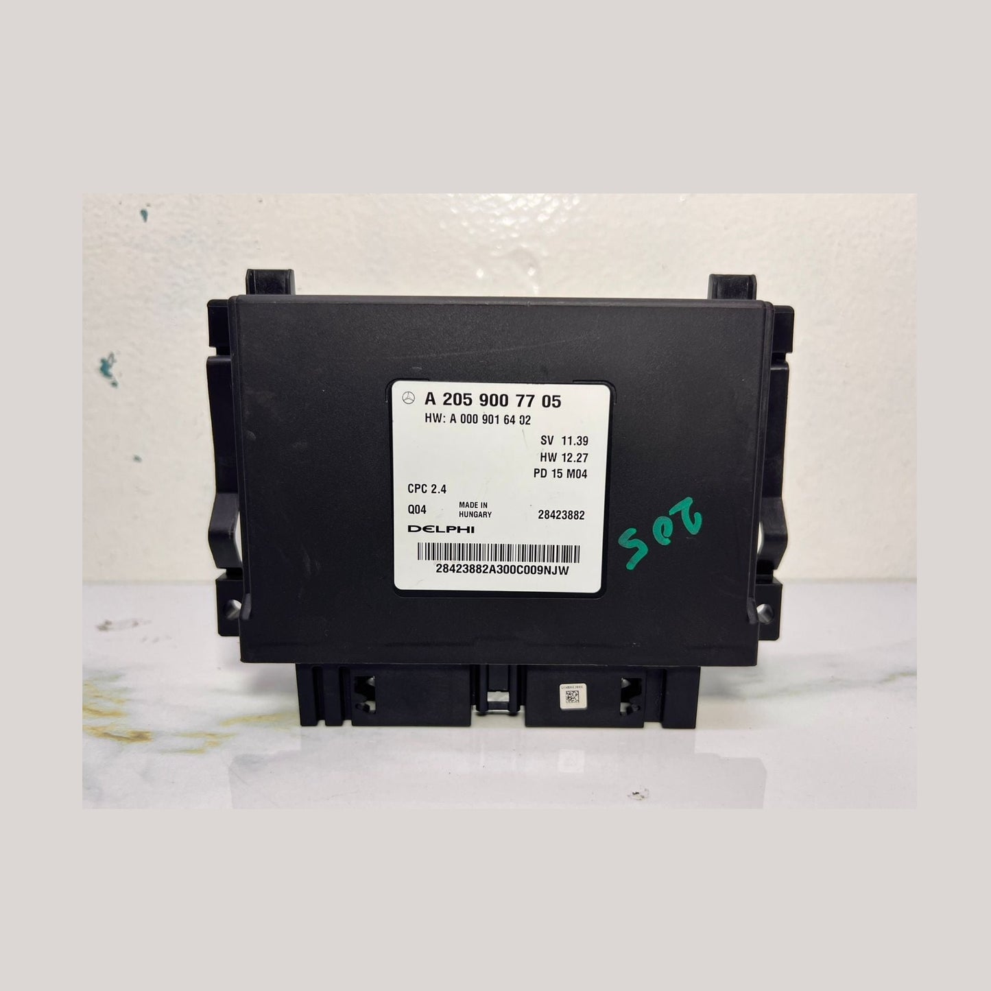 Mercedes-Benz W205 Drivetrain Control Unit A 205 900 77 05