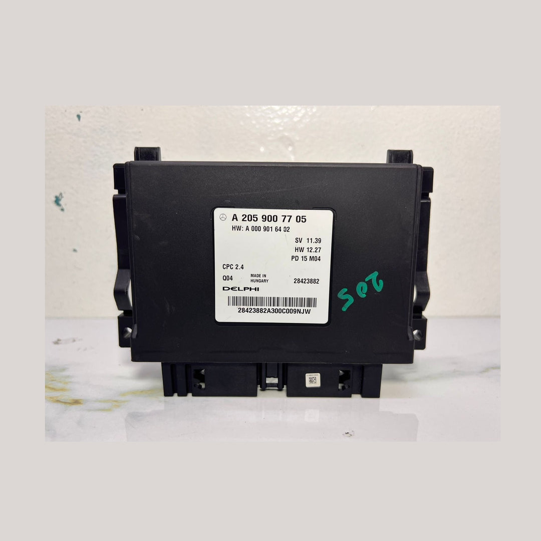 Mercedes-Benz W205 Drivetrain Control Unit A 205 900 77 05