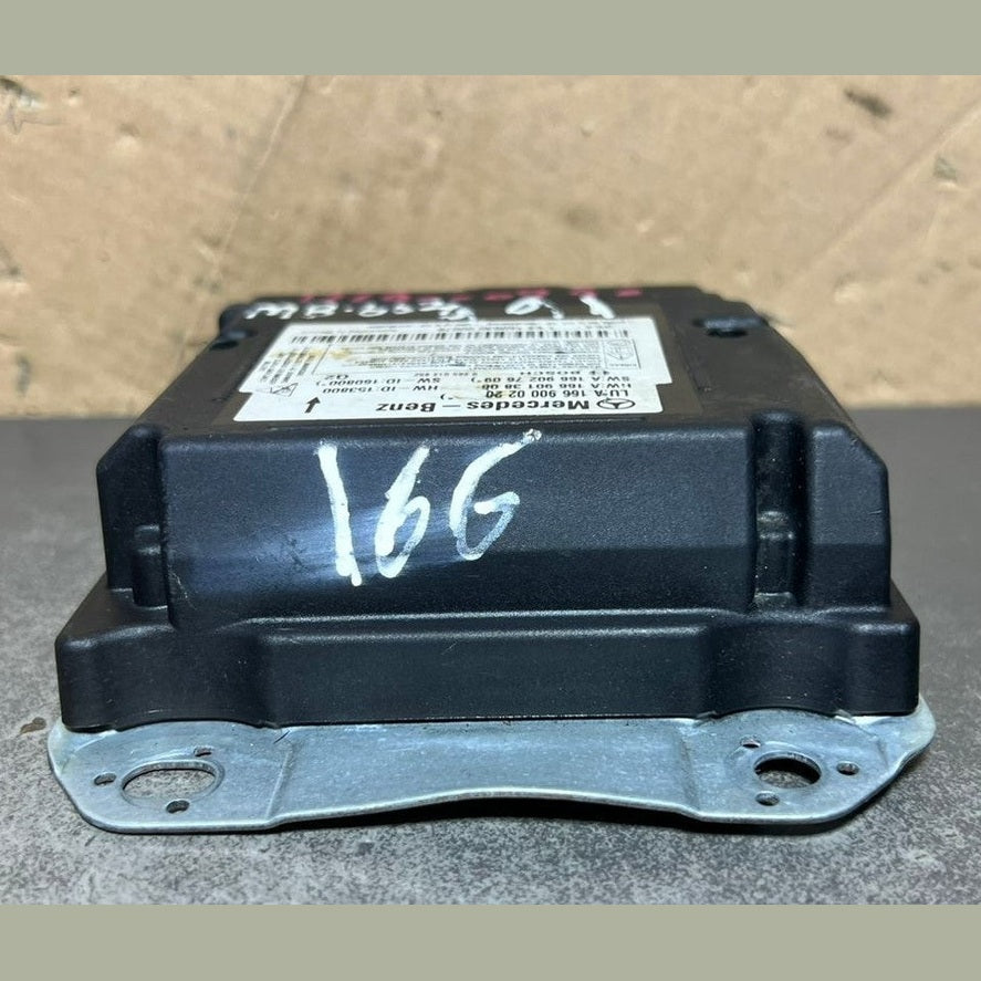 13-16 Mercedes GLE W166 SRS Safety Restraint Control Module A166 9000220 OEM