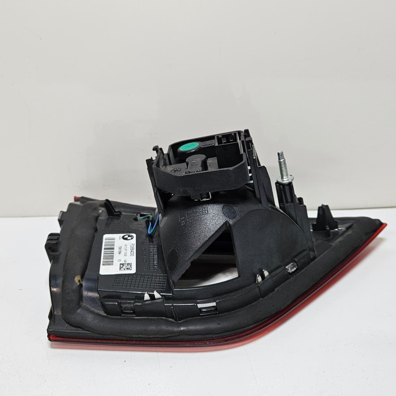 2015-2018 BMW X3 and X4 F26 Right Tailgate Tail Light 7331284