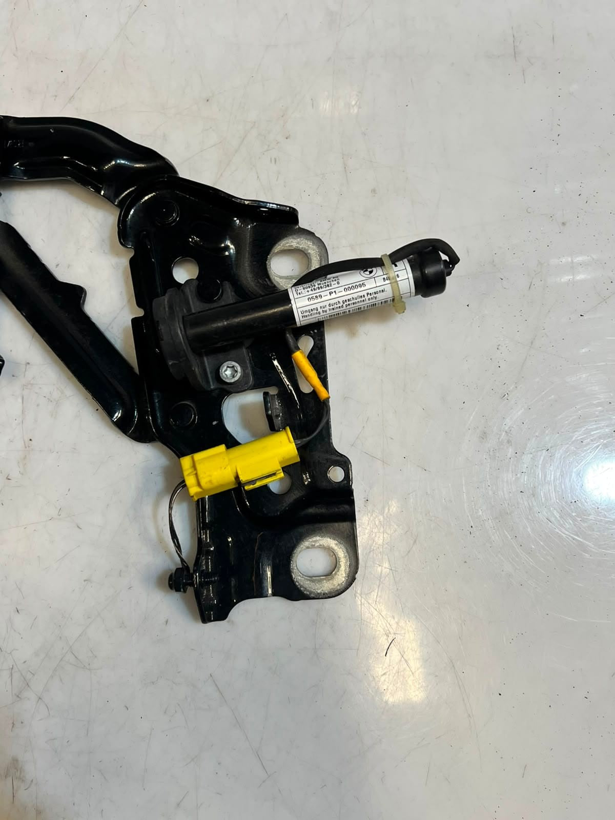 2016-2020 BMW 740i 7 Series G11 G12 750I ENGINE BONNET Hood Hinge 7347408 OEM