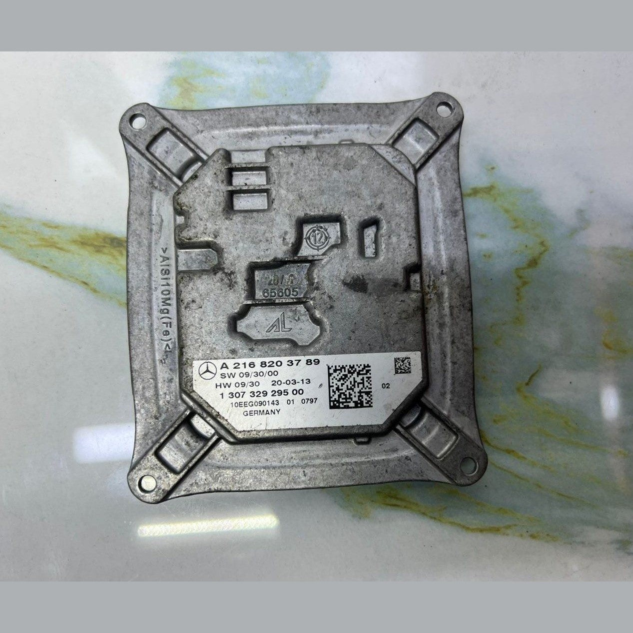 Mercedes-Benz Voltage Converter A 216 820 37 89