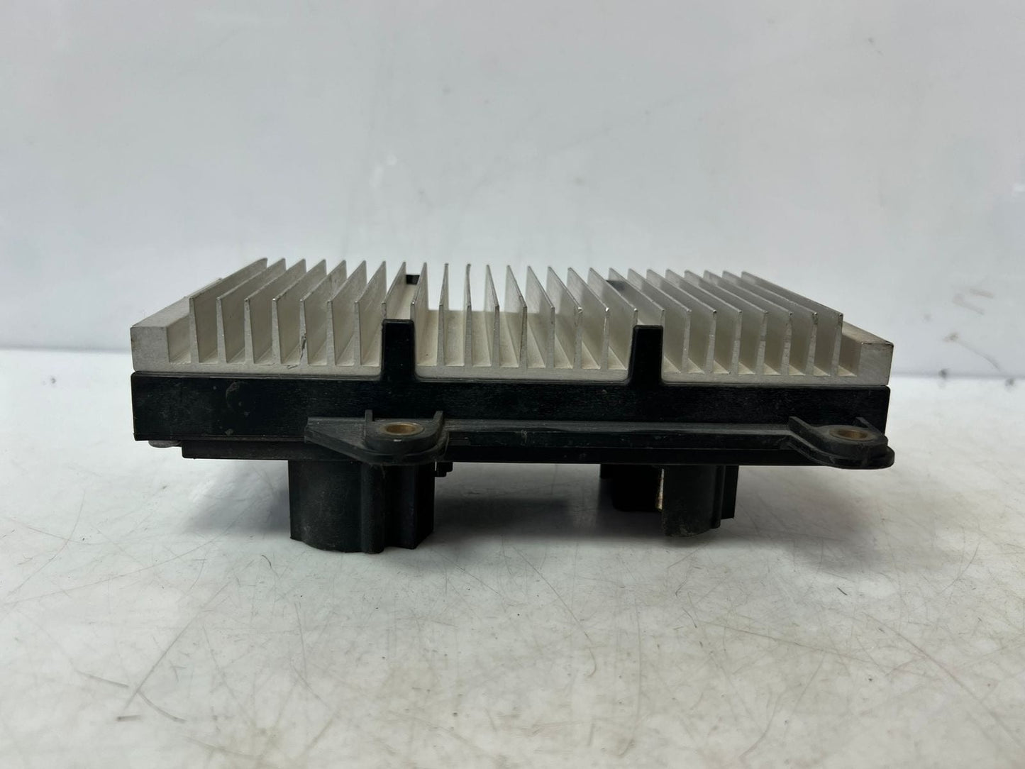 2004 BMW 7' E65 E66 745i 745li 760i Body Power Control Module 6953995 OEM