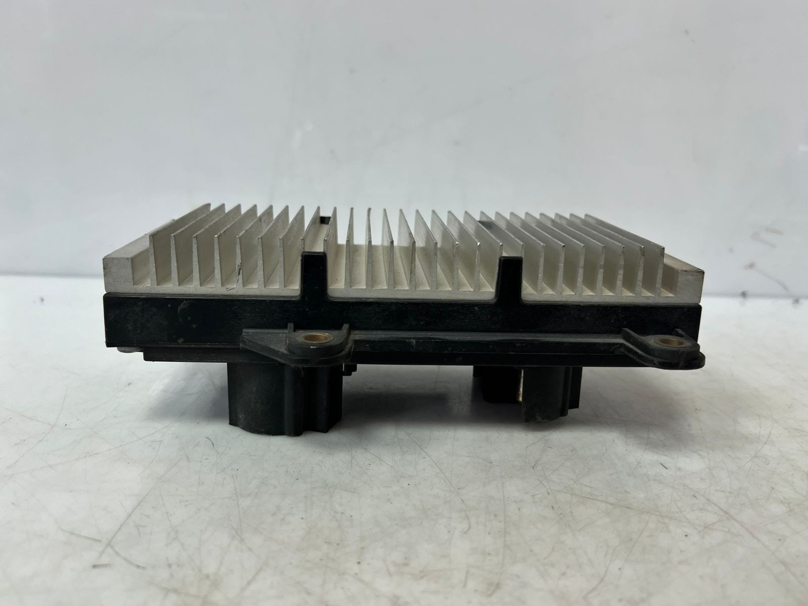 2004 BMW 7' E65 E66 745i 745li 760i Body Power Control Module 6953995 OEM