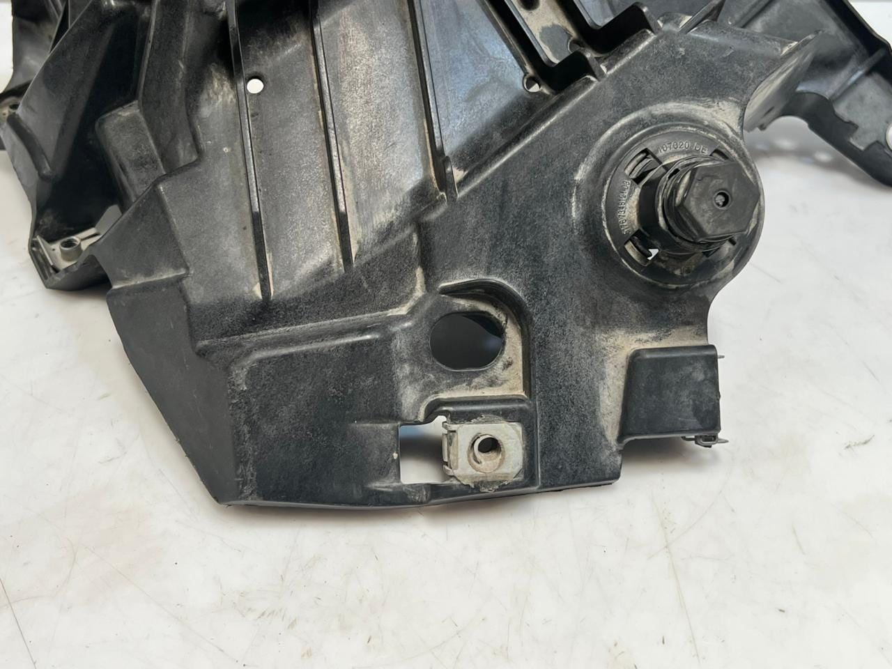 2015 BMW X6 F16 X5 F15 Front Right Fender Bracket WING PANEL HOLDER 7294544