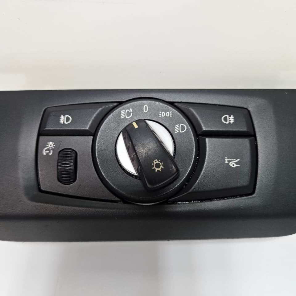 BMW X5 E70 Headlight Switch 9134727 OEM