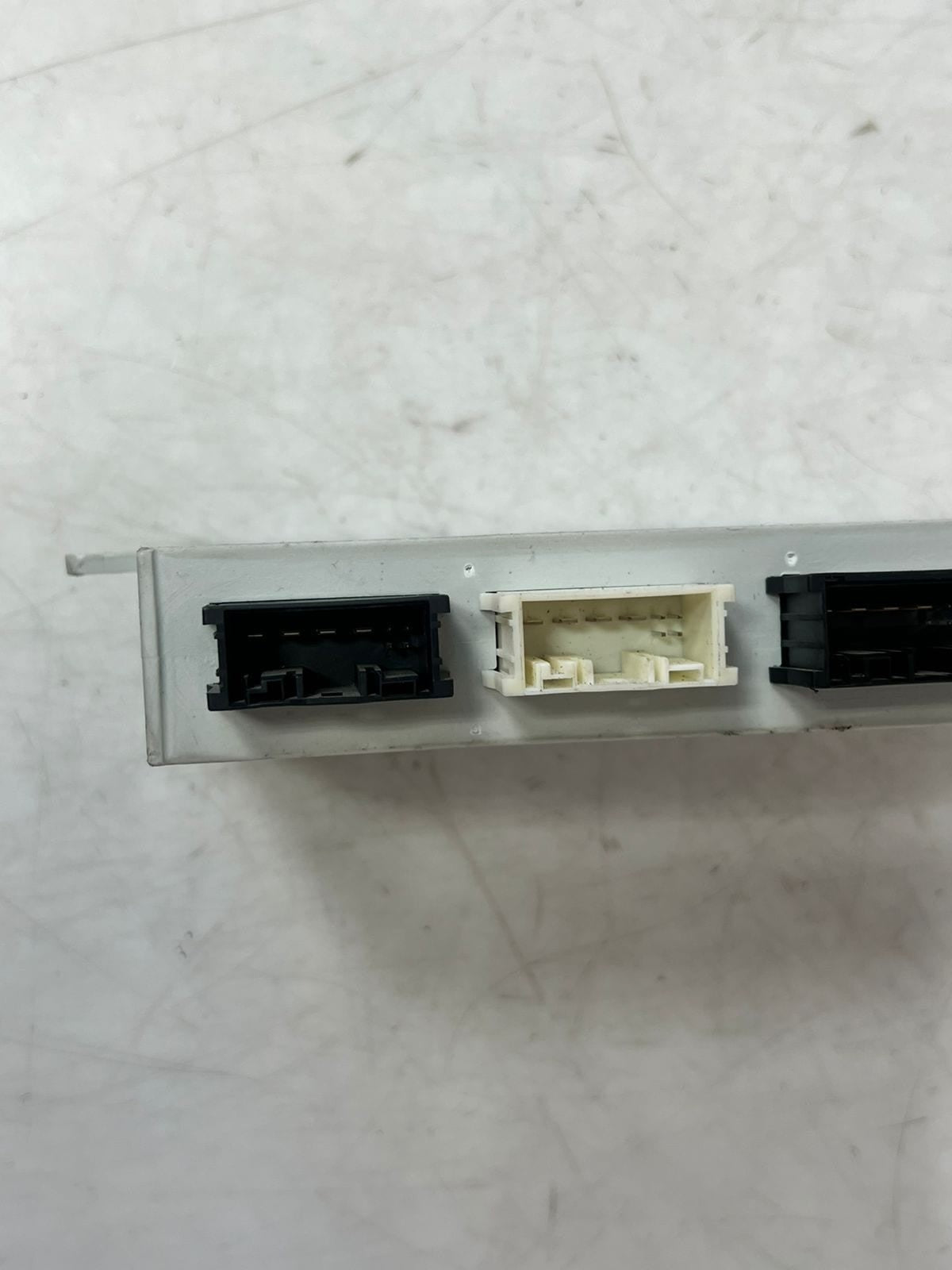 BMW F11 5 Series Tailgate Control Unit 7304901 OEM