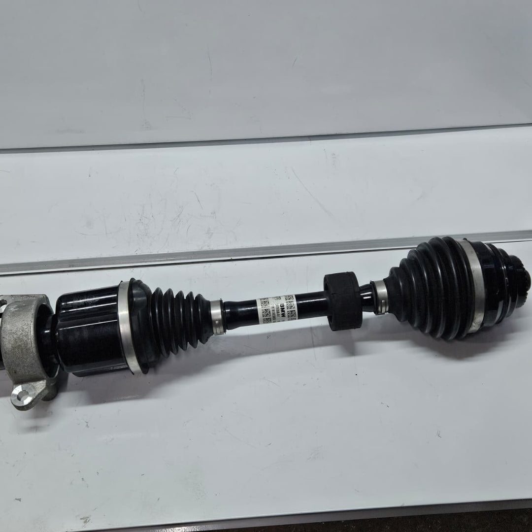 2020-2024 BMW X2 F39 2.0L FWD Axle Assembly 5A2E058 Front Right