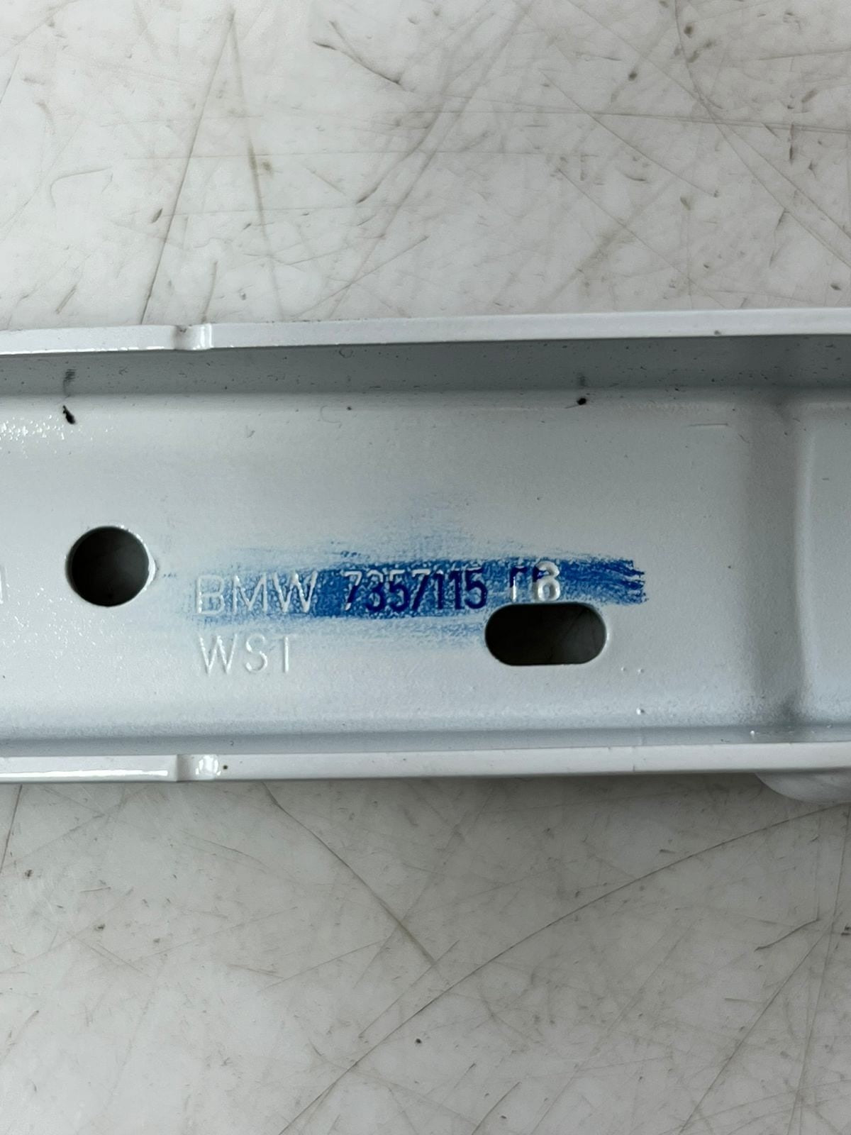 2016-2019 BMW 750i  7 Series G11 G12 Trunk Lid Hinge Left 7357115 OEM