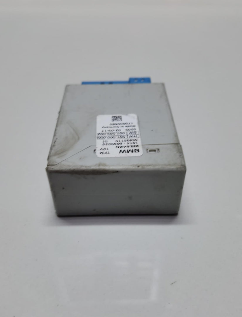 2018-2020 BMW 530e 330e Fuel Pump Control Module 8699235 F30 3 Series OEM