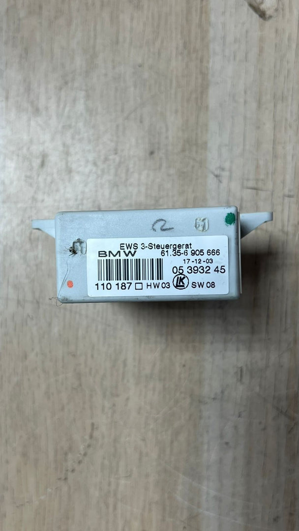 2004 BMW 325xi Engine Control Module 7528050 E46, E39, E53 3.0 M54