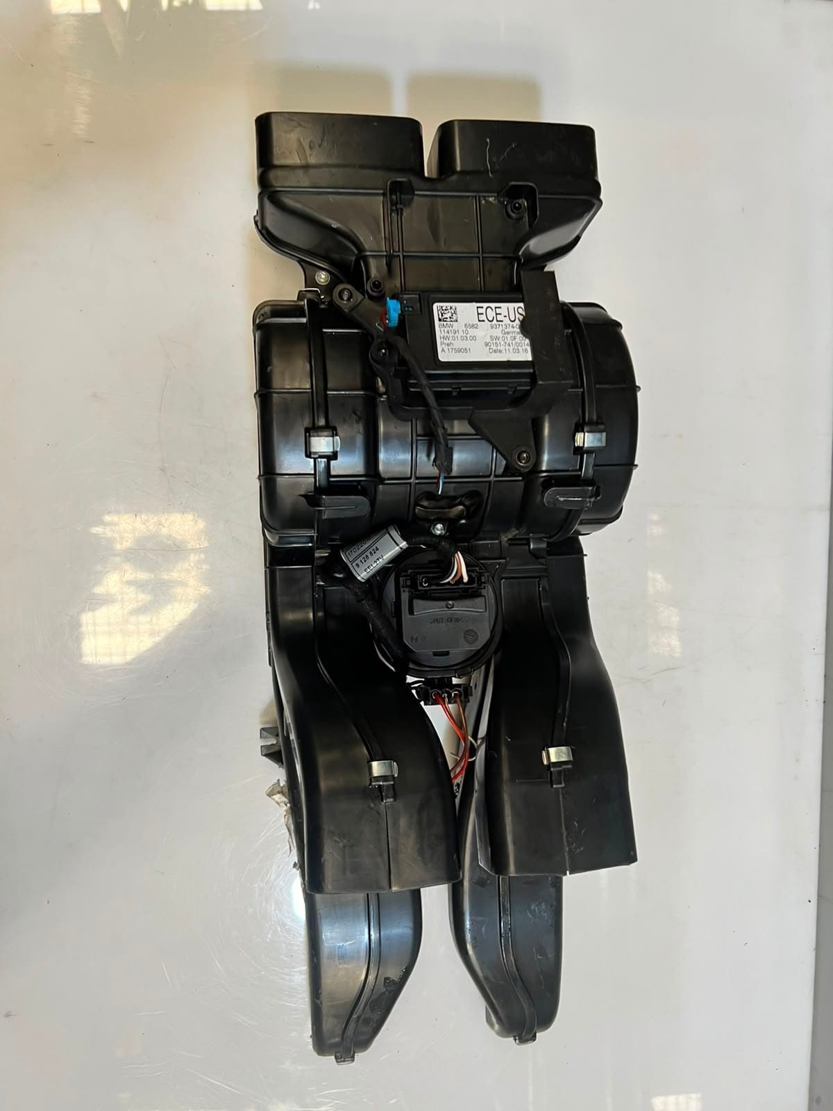 2014-2018 BMW X5 F15 and X6 F16 Rear Blower AC SEAT HEATING Motor 9266627 OEM