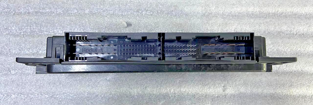 OEM BMW X1 E84 LCM Light Control Module Light ECU Control Unit Module 9340333