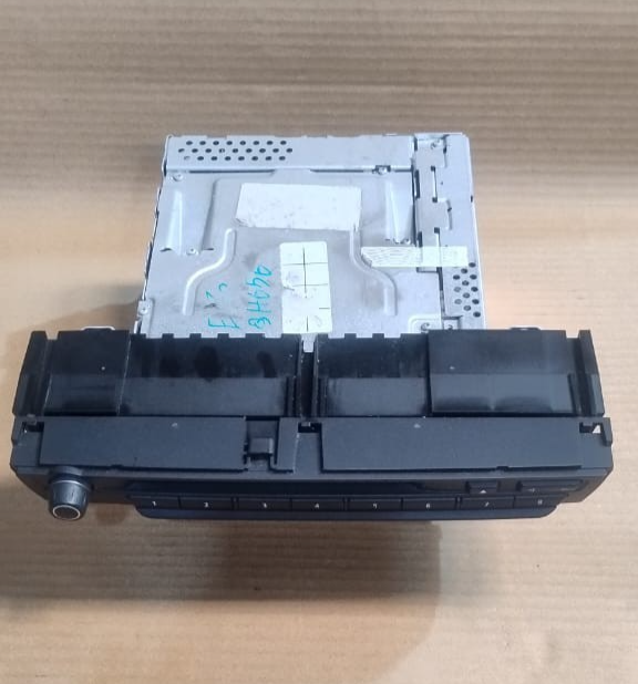 BMW X5 E70 CD RADIO PLAYER HEAD UNIT GENUINE BMW -  9147618