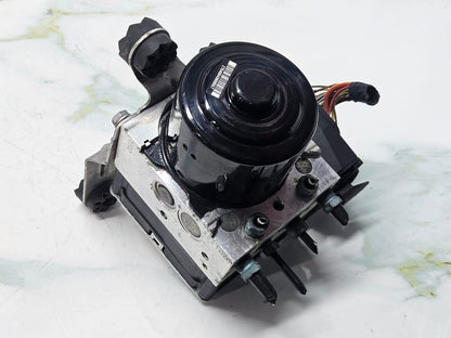 2016 BMW X3 Abs Pump Control Unit Module 6852887