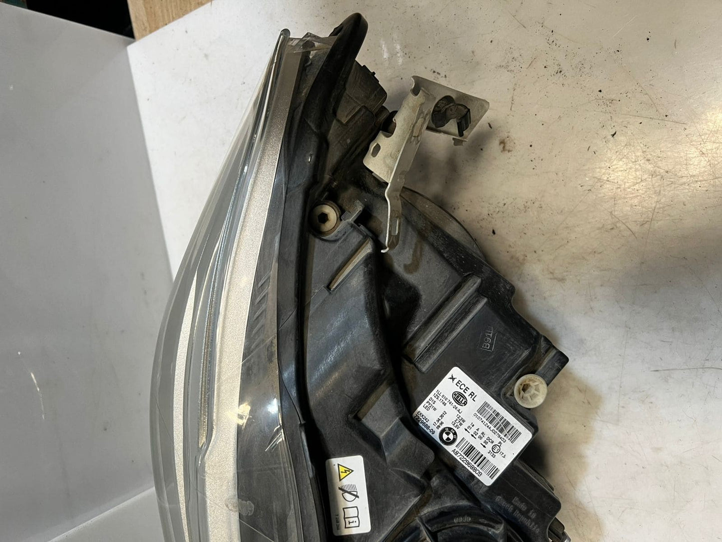 2011-2012 BMW 1' F20 F21 120i LEFT RIGHT Bi-Xenon Headlight 7229687 7229688 ECE