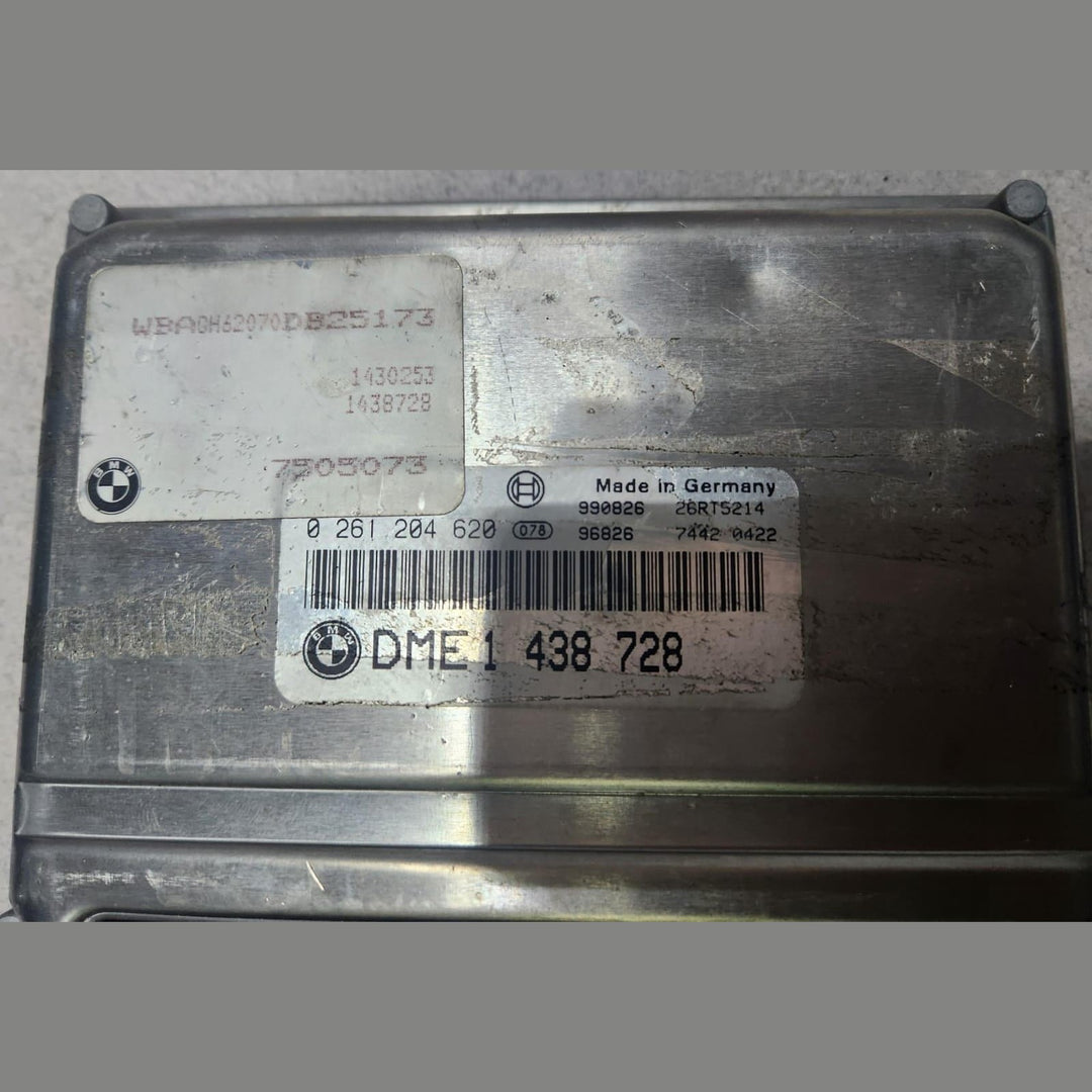 1999-2001 BMW 740i Engine Control Unit 1438728 E38 735i M62