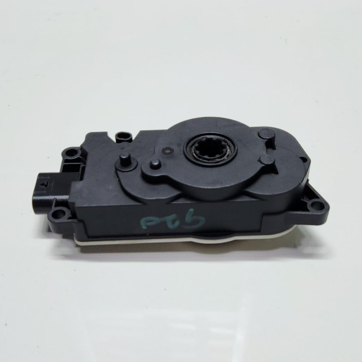2020 BMW 330i Air Flap Motor Actuator 9464870 3 Series G20 G21 OEM