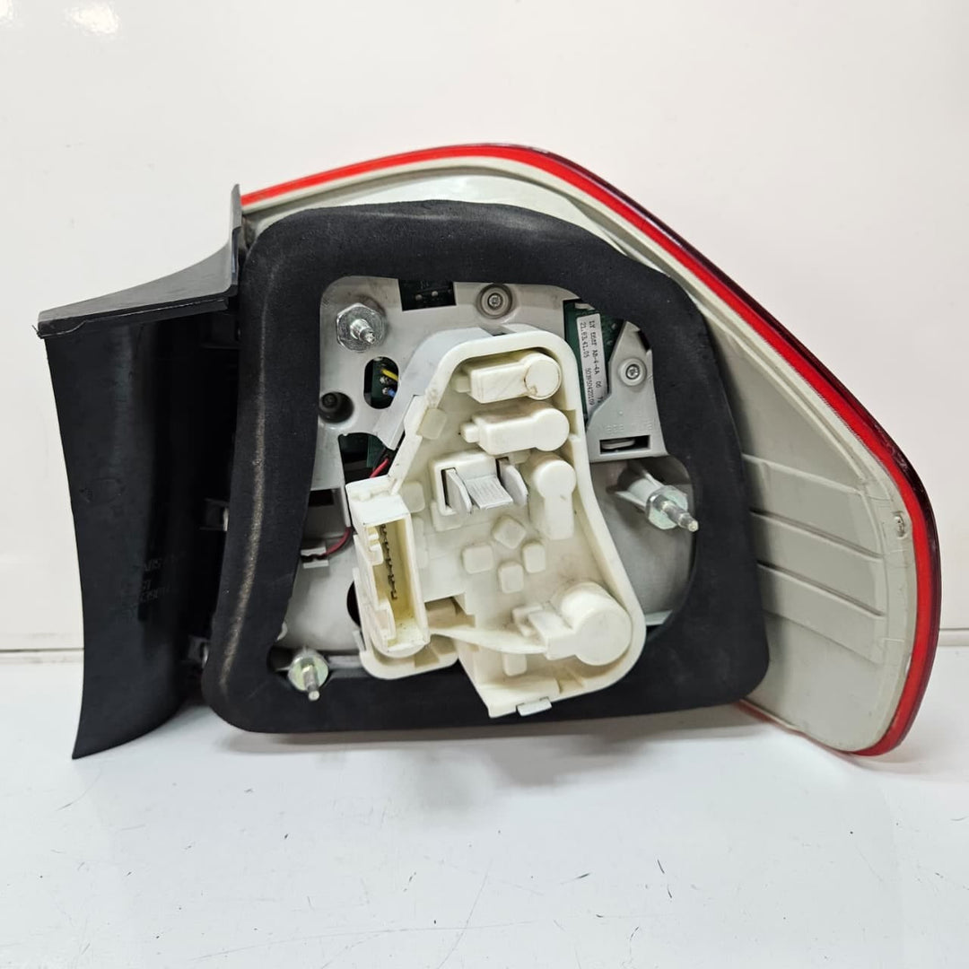 4871731-2008-2011 BMW 3 Series E90 E91 LCI 328i Rear Taillight Left Side OEM