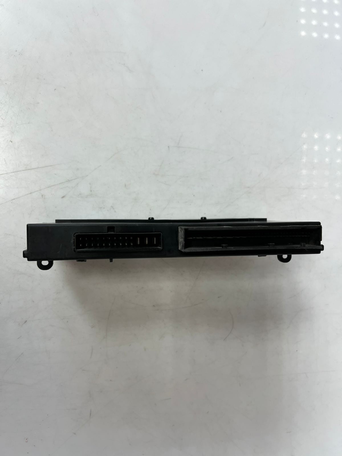 2011 BMW E90 E92 E93 E82 E84 328i Body Control Module BCM 9267204 OEM