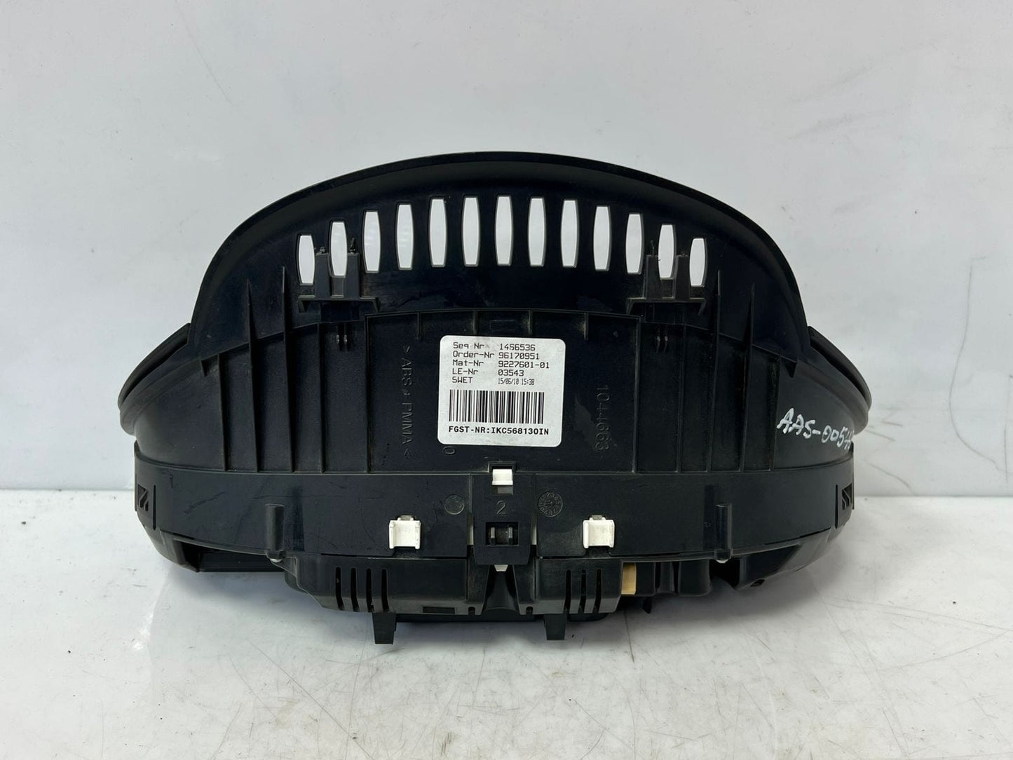 2010-11 BMW 528i F10 F11 F18 F07 535I Instrument Cluster SPEEDOMETER 9227601 OEM