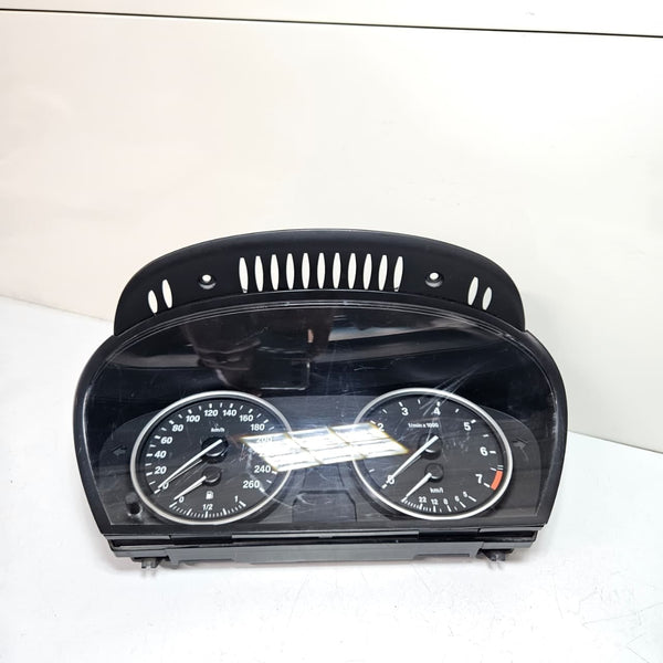 BMW 5 Series E60 sedan E61 touring wagon Speedometer Instrument Cluster 9153750