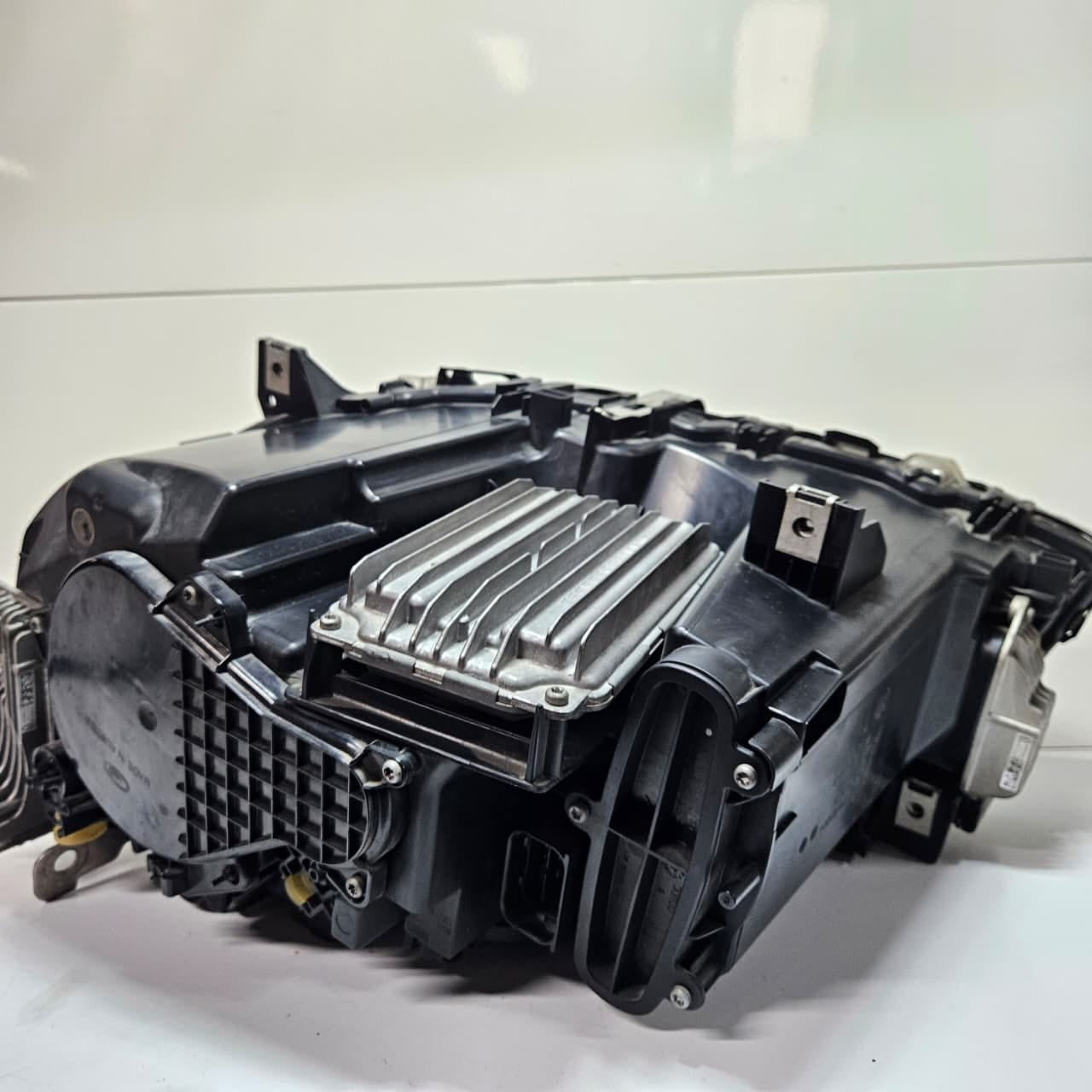 2013-2015 BMW 7-Series F01 F02 740i Full Led Right Headlight 7379680
