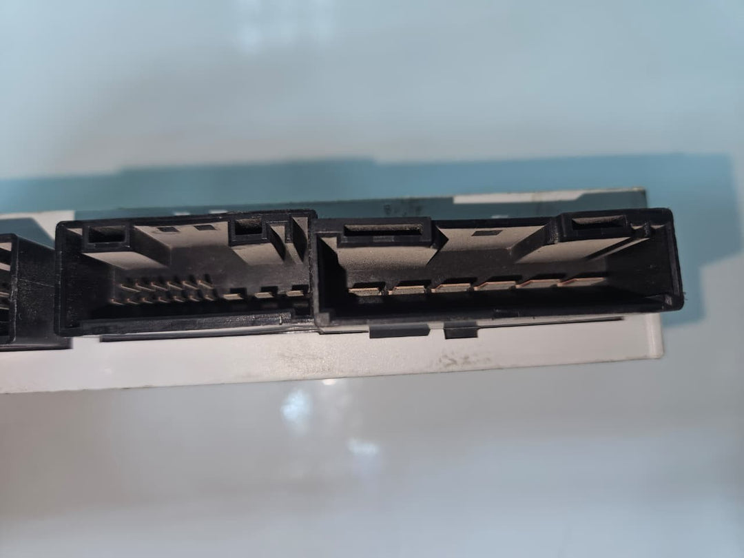 2004-2008 OEM BMW 750Li Left Front Driver Door Control Module Unit 6964141