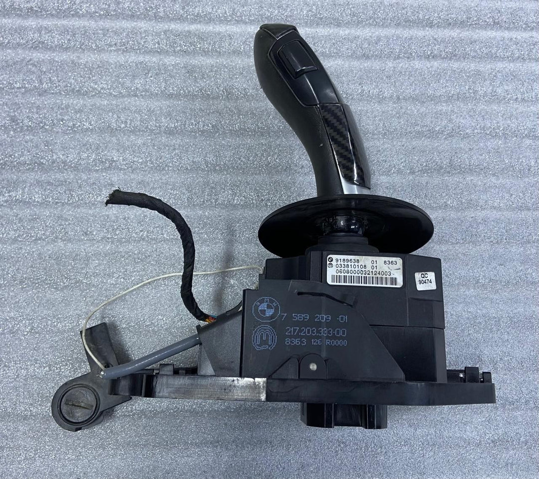 OEM BMW E60 E63 E64 650i AUTO SPORT FLOOR GEAR SHIFTER SELECTOR SHIFT 7589209