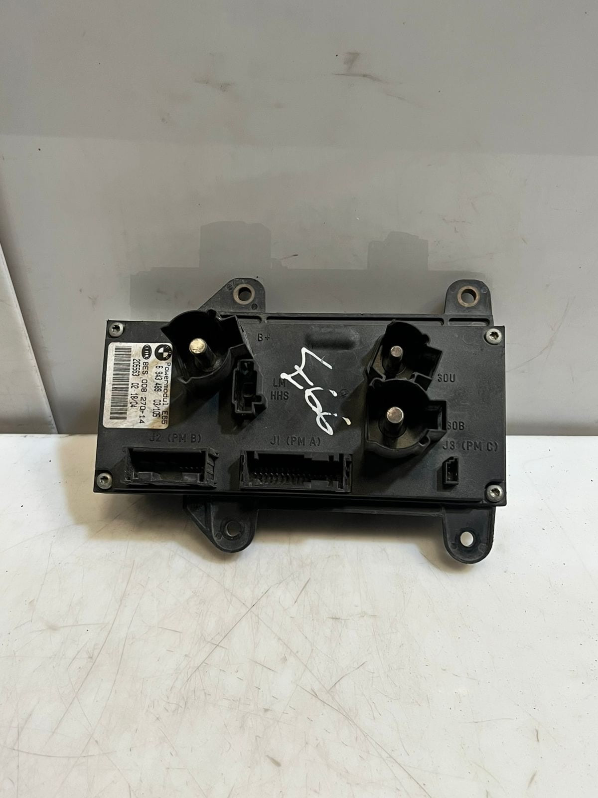 2002-2005 BMW 745i 7 Series E65 E66 POWER MODULE Body Control Module 6943489