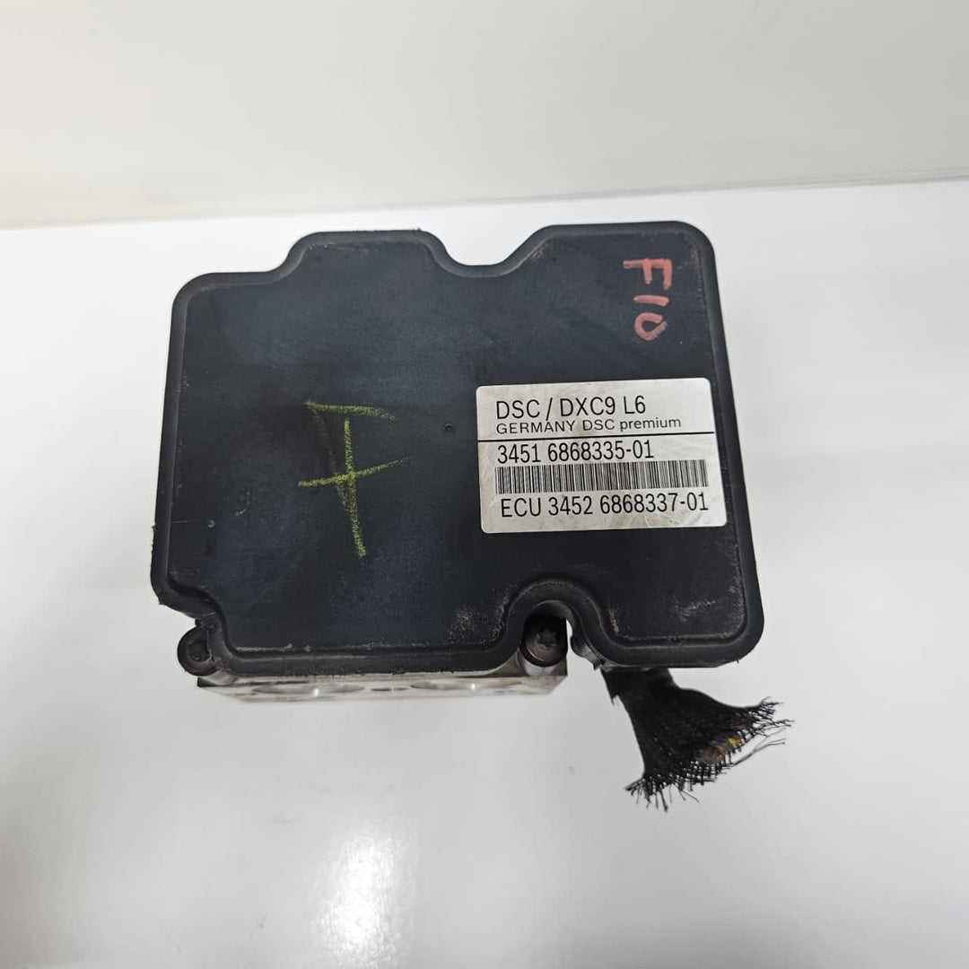 2015 BMW 5-6 Series F10 F11 F06 528i ABS Pump Control Module 6868335 USED
