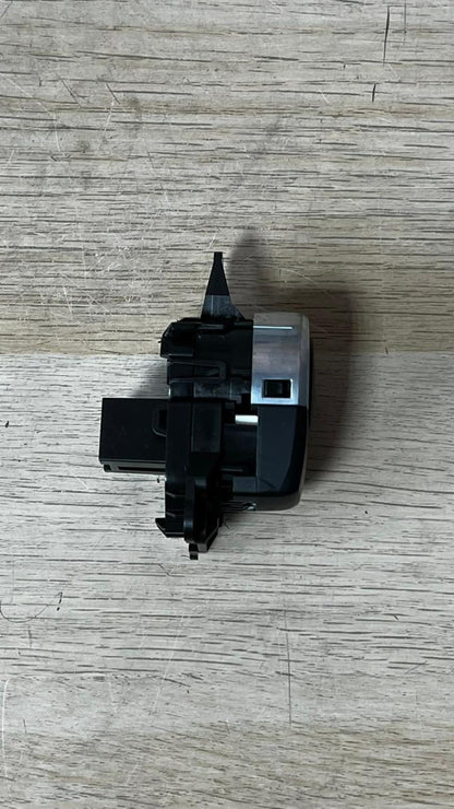 2008 BMW X3 F25 N57D Engine Control Unit BOSCH 8574100 DDE SET WITH KEY