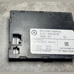 Bild in die Galerieansicht laden, 03-09 Mercedes W211 E-Class E320 Central Gateway Control Module A211 4452600 OEM