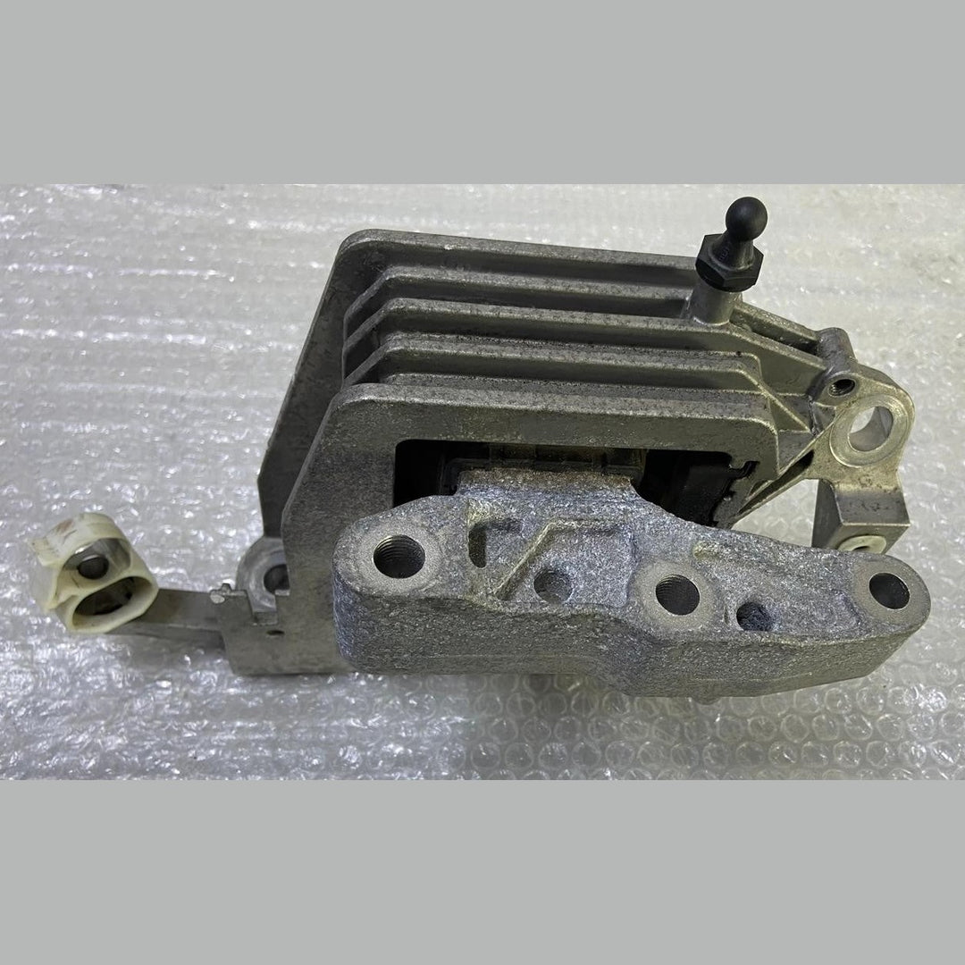OEM BMW 2 Gran Coupe F44 Right Side Engine Mount 8835572