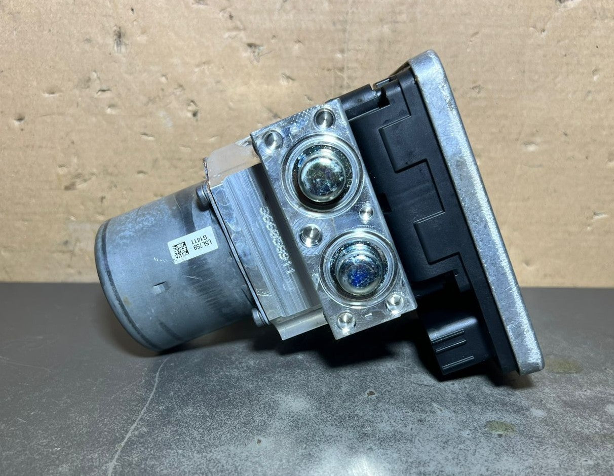 15-20 Mercedes W213 E-Class ABS Anti Lock Brake Pump Module A213 4315900 OEM