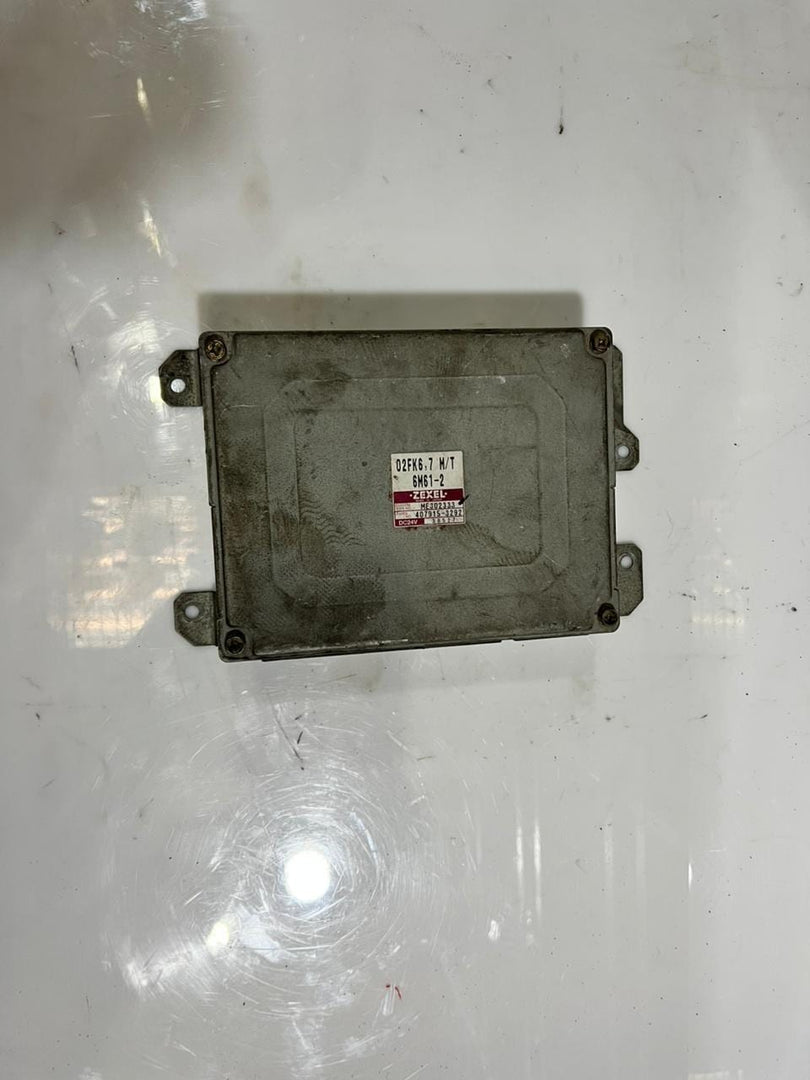 Mitsubishi Fuso FK61 6M61 Engine Control Unit 4079153292 ME302333