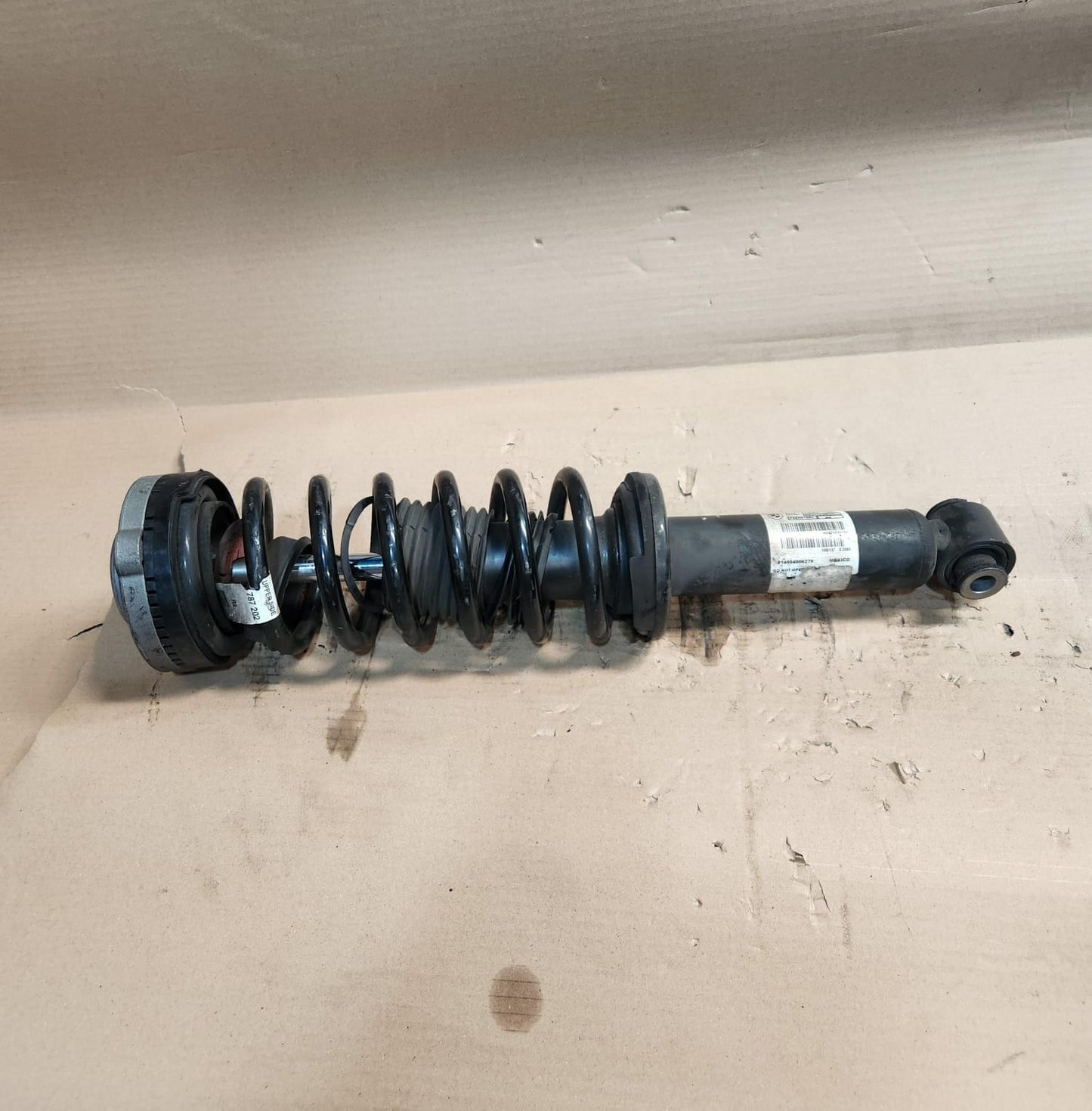 2011-2017 BMW X3 Rear Shock Absorber With Spring Assembly 6796317 X3 X4 