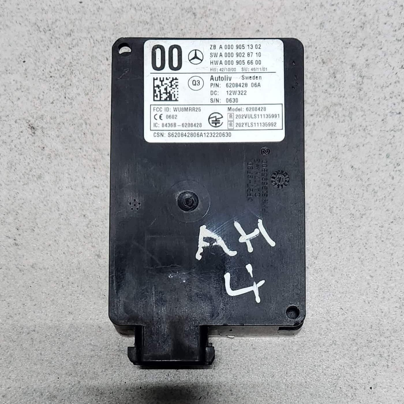 Benz Radar Sensor A0009051302  B-Class W246 W242, A-Class W176, and CLA W156