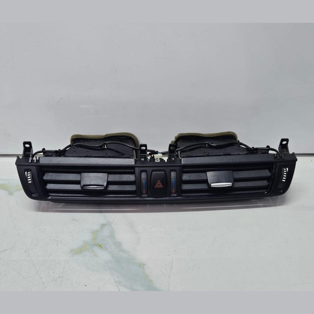 2012-2018 BMW X5 F15 Dashboard Center Air Vent Grille 9252648 OEM