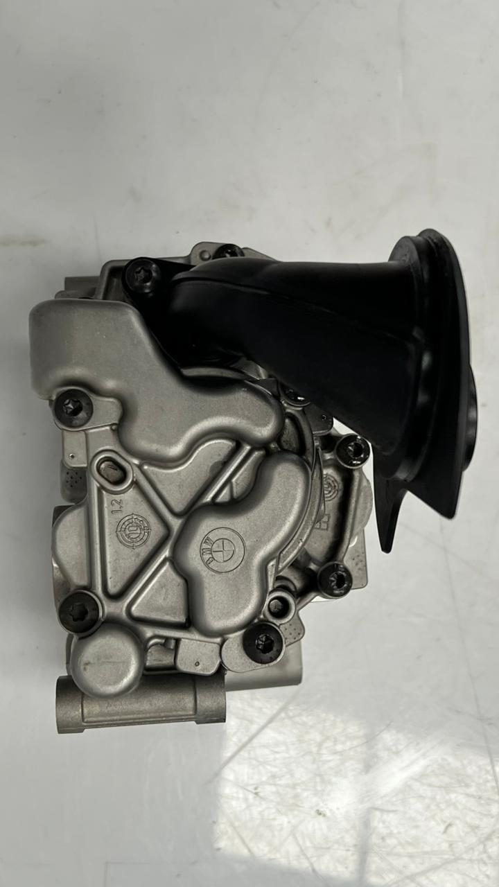 2012-2016 BMW M5 M6 F10 F06 F12 Oil Pump 7843135 S63 4.4 TWIN TURBO