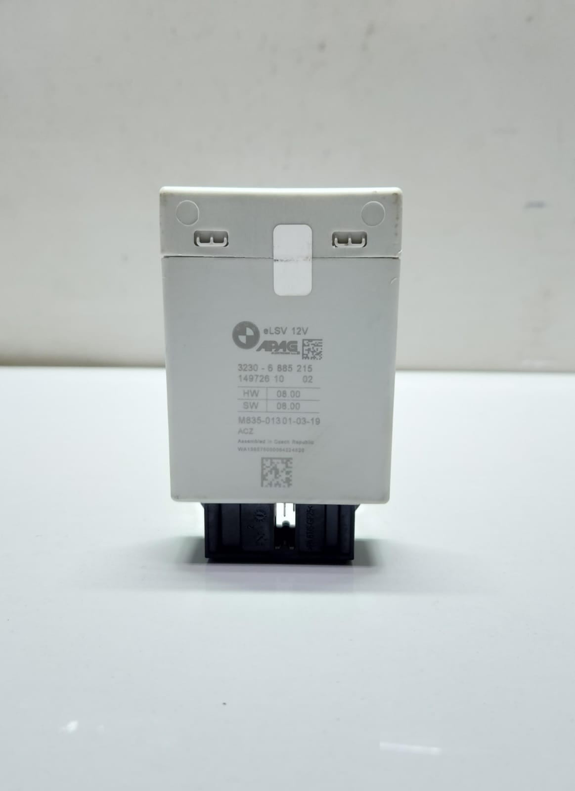 17-20 BMW 530i Steering Column Control Module 6885215 5, 6, 7, 8, and X Series