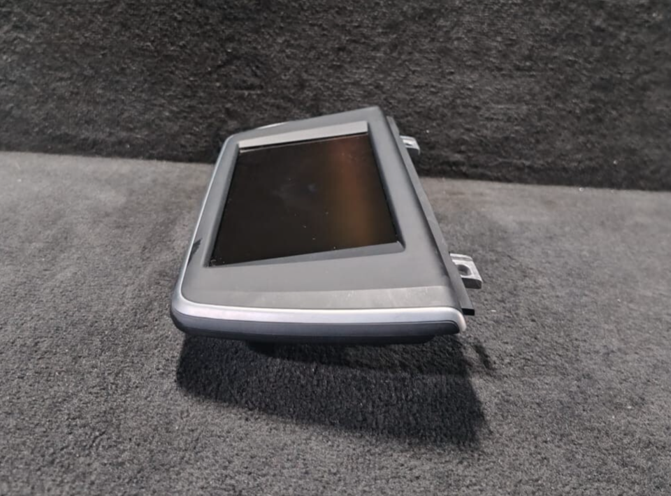 BMW X1 F48 INFORMATION GPS DASH DISPLAY 6.5 SCREEN OEM-  9322123