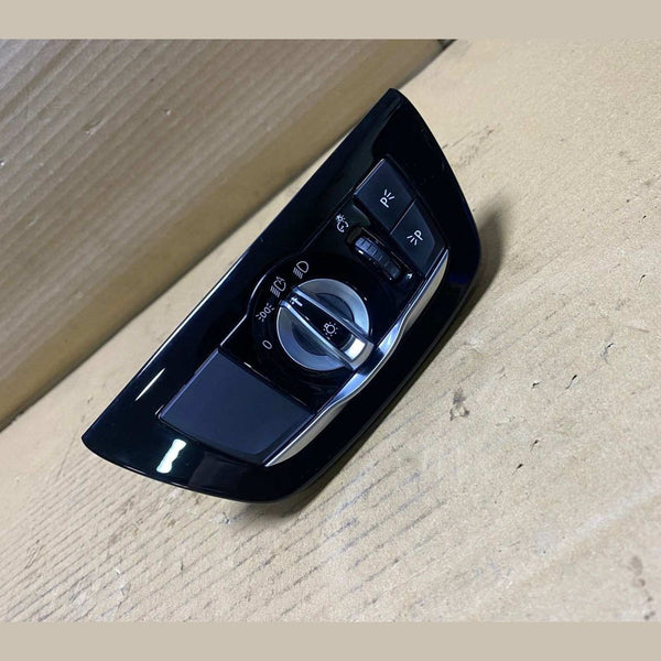 2017-2023 BMW 530i Headlight Control Switch 9472967 530i, 540i, M5, M550i xDrive
